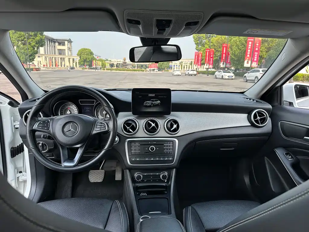 Mercedes-Benz GLA 2017 — фото 11