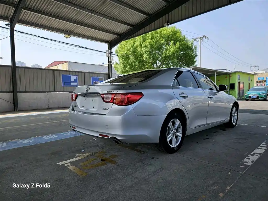 Toyota Reiz 2012