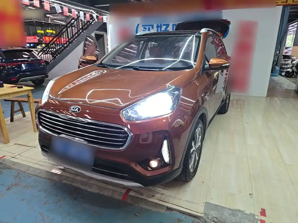 Kia KX3 2017 — фото 1