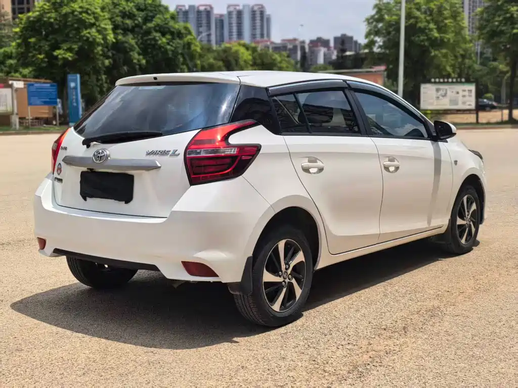 Toyota Yaris L 2019