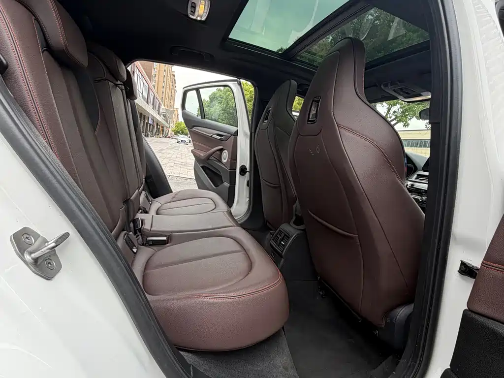 BMW X2 2022 — фото 10