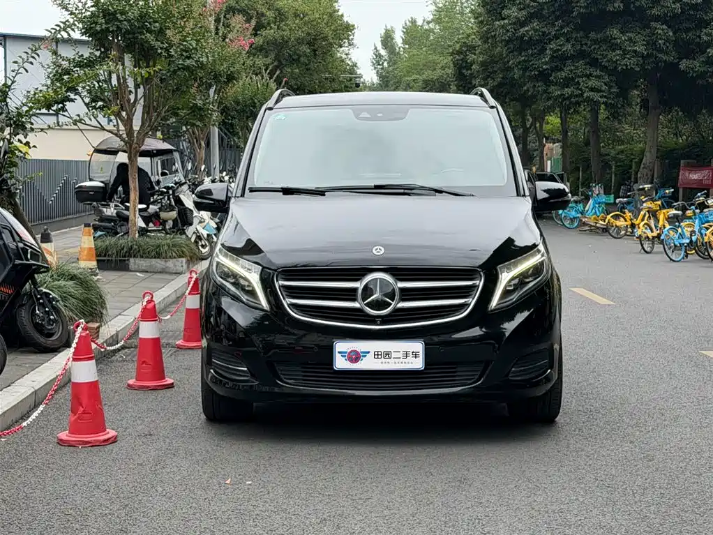 Mercedes-Benz V-Class 2018 — фото 2