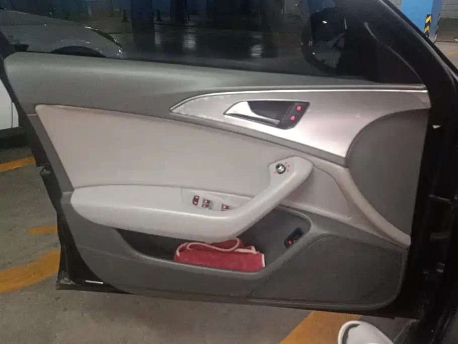 Audi A6L 2012
