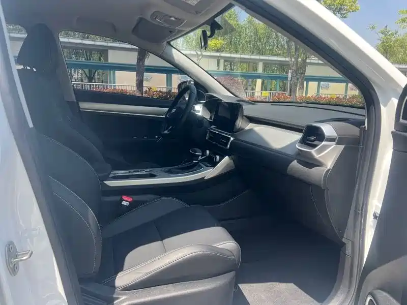 Geely Binyue 2025