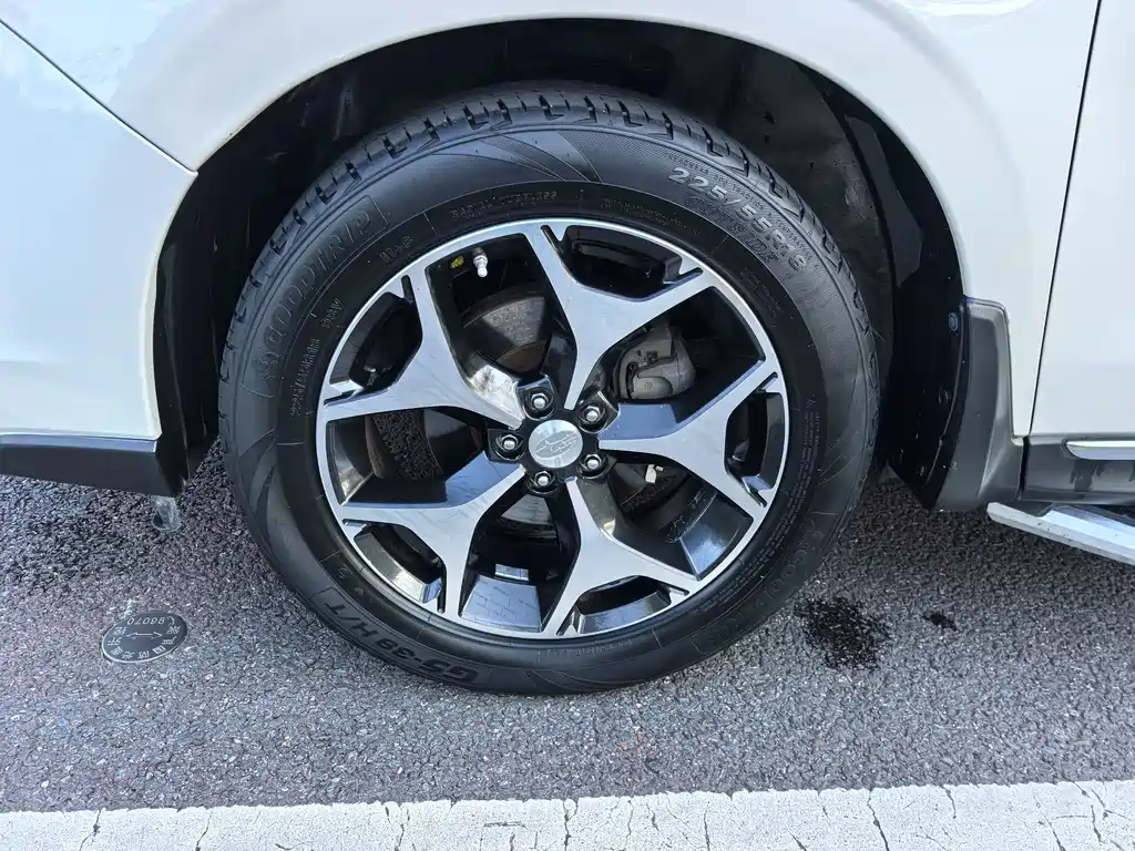 Subaru Forester 2015 — фото 14