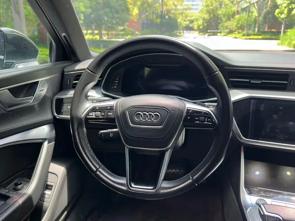 Audi A6L 2023 — фото 13
