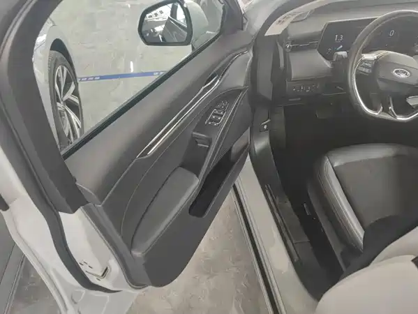 Ford Mondeo 2023