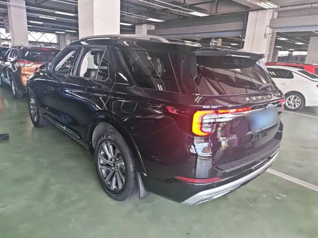 Ford Explorer 2024