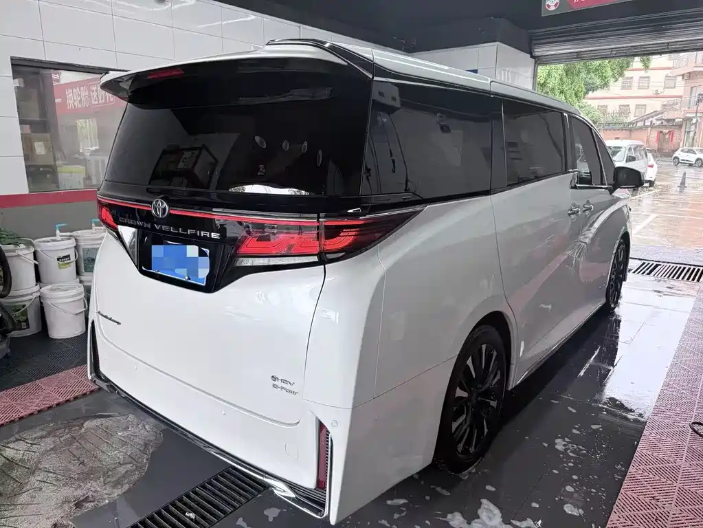 Toyota Wilfa 2024 — фото 10