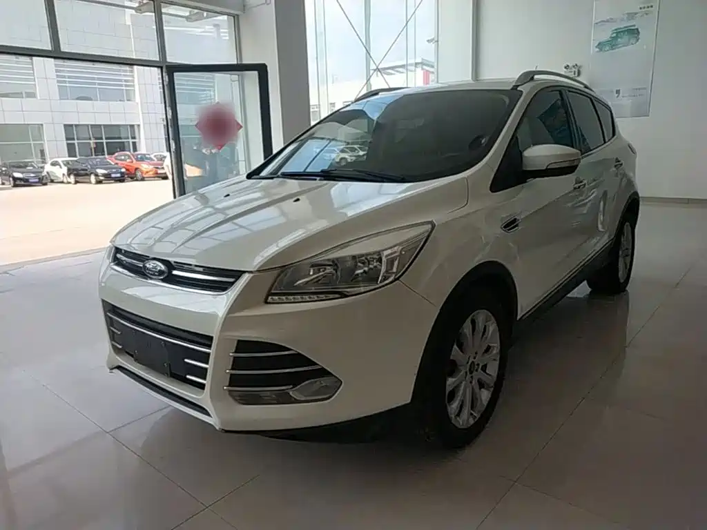 Ford Kuga 2016 — фото 1