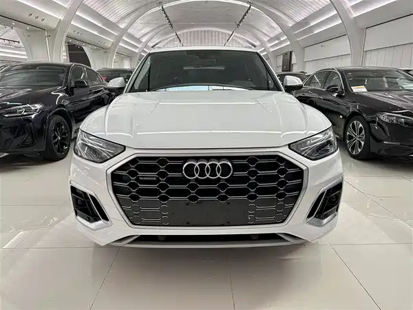 Audi Q5L 2022