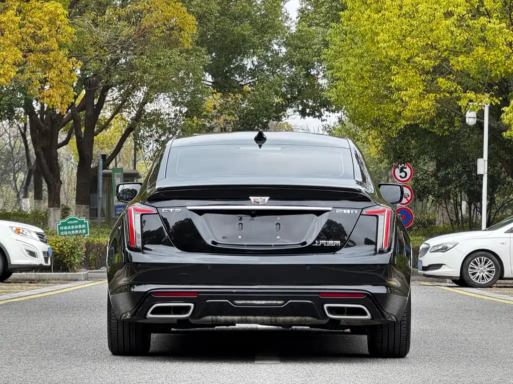 Cadillac CT5 2023 — фото 19