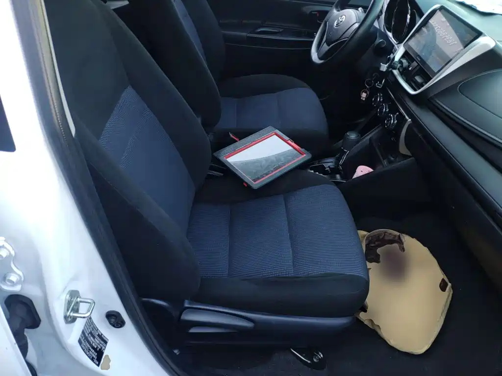Toyota Yaris L 2019 — фото 25