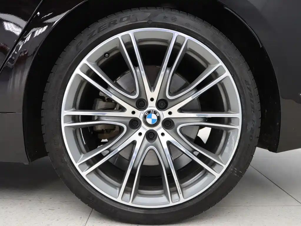 BMW 7 Series 2019 — фото 10