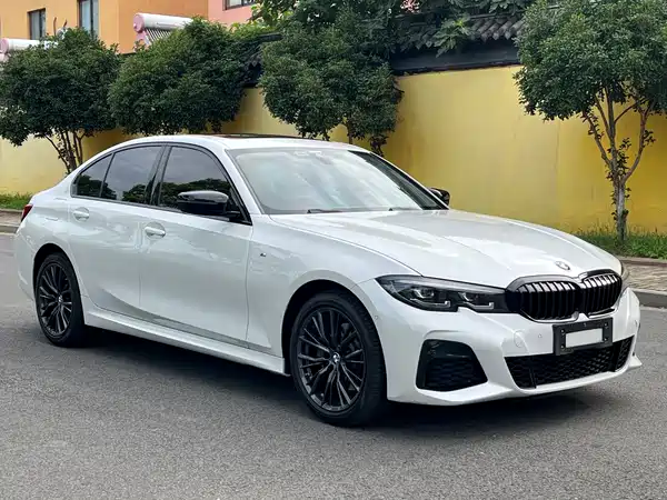 BMW 3 Series 2022