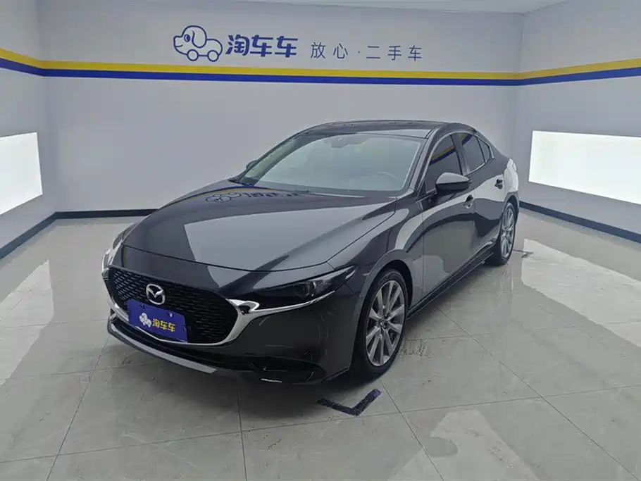 Mazda 3 Axela 2021 — фото 1
