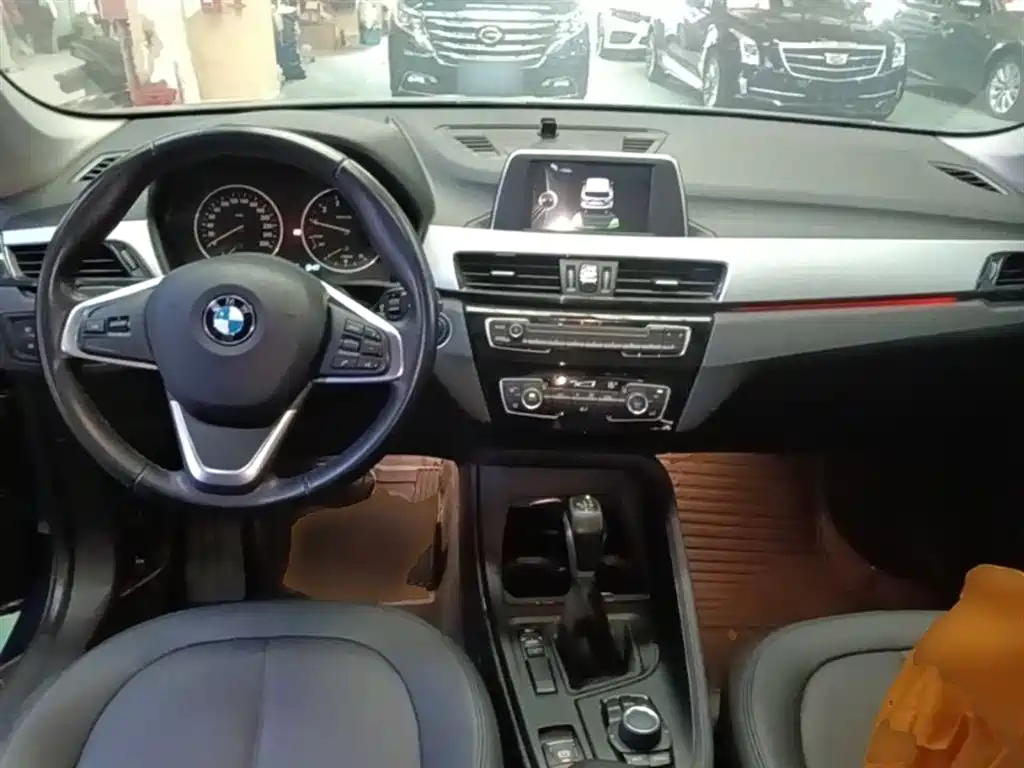 BMW X1 2017 — фото 10