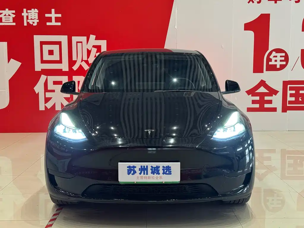 Tesla Model Y 2023 — фото 1