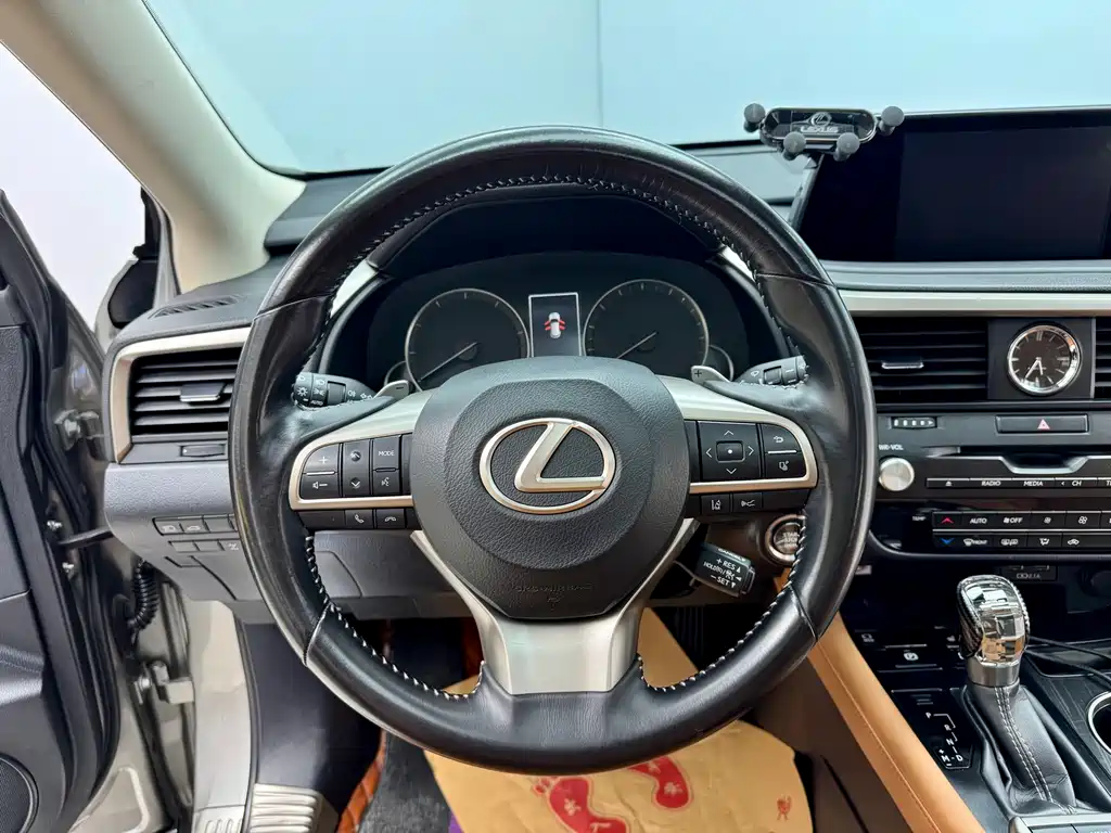 Lexus RX 2019 — фото 16