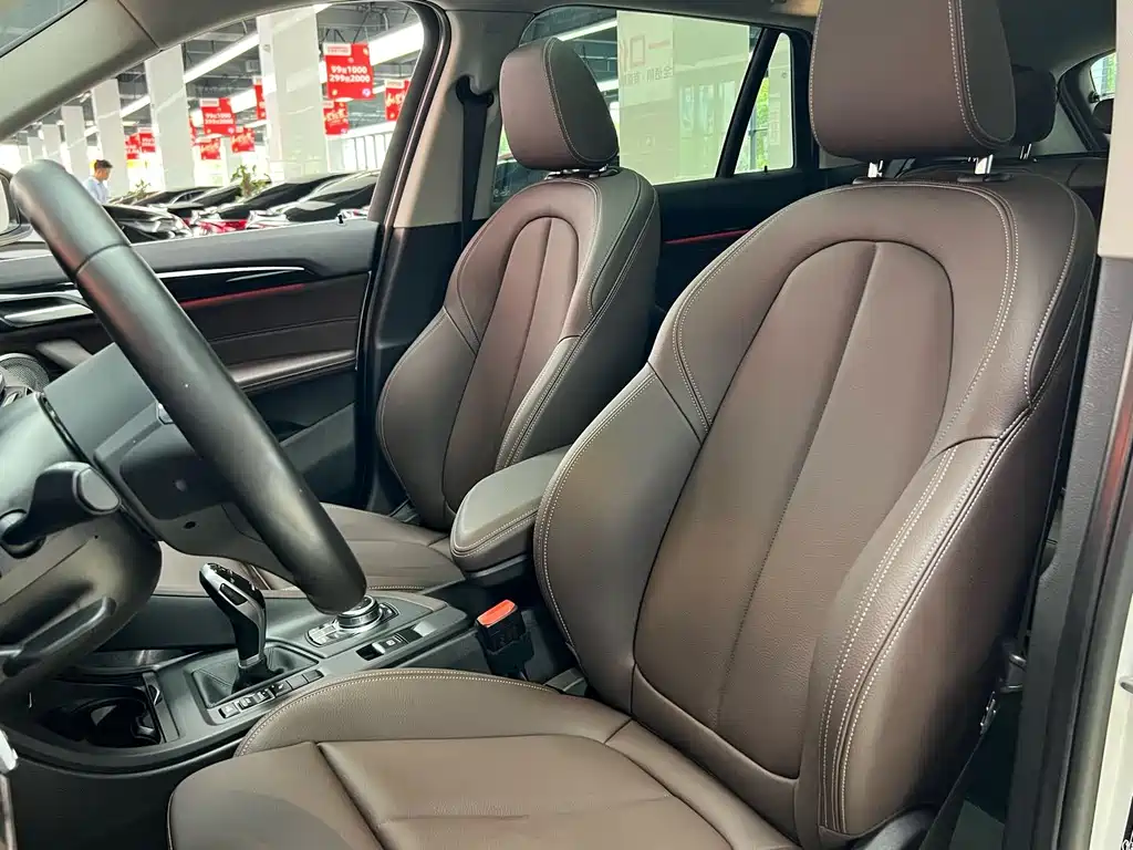 BMW X1 2022 — фото 9