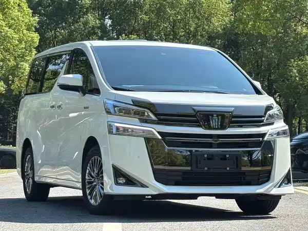 Toyota Vellfire 2023