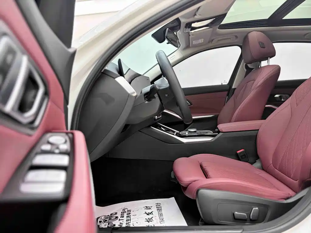 BMW i3 2024 — фото 12