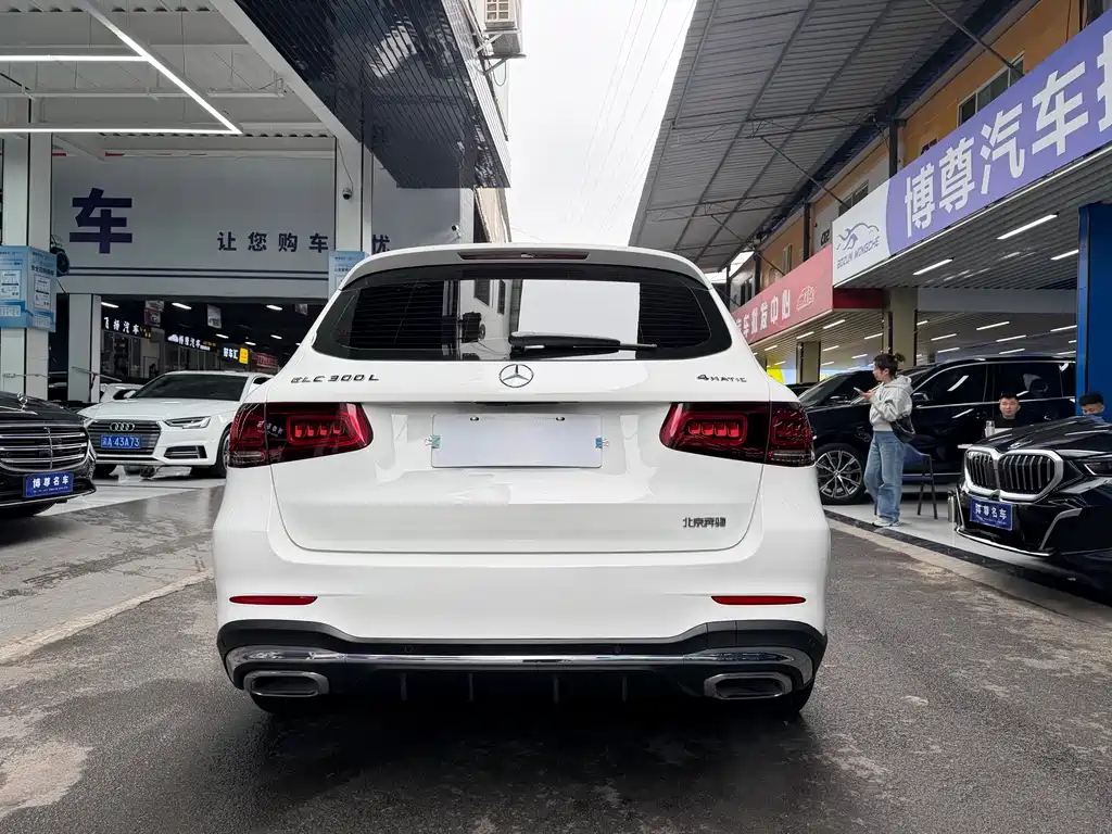 Mercedes-Benz GLC 2020 — фото 23