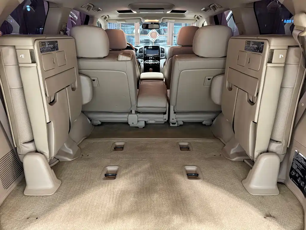 Toyota Land Cruiser 2013 — фото 21