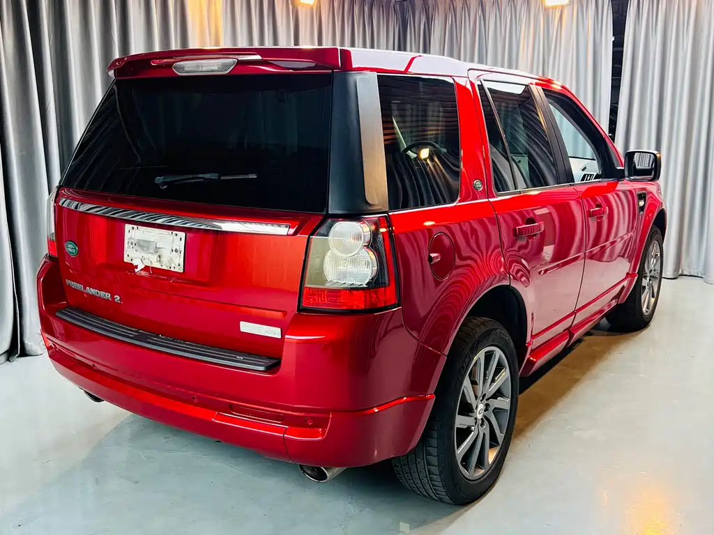 Land Rover Freelander 2 2011 — фото 16