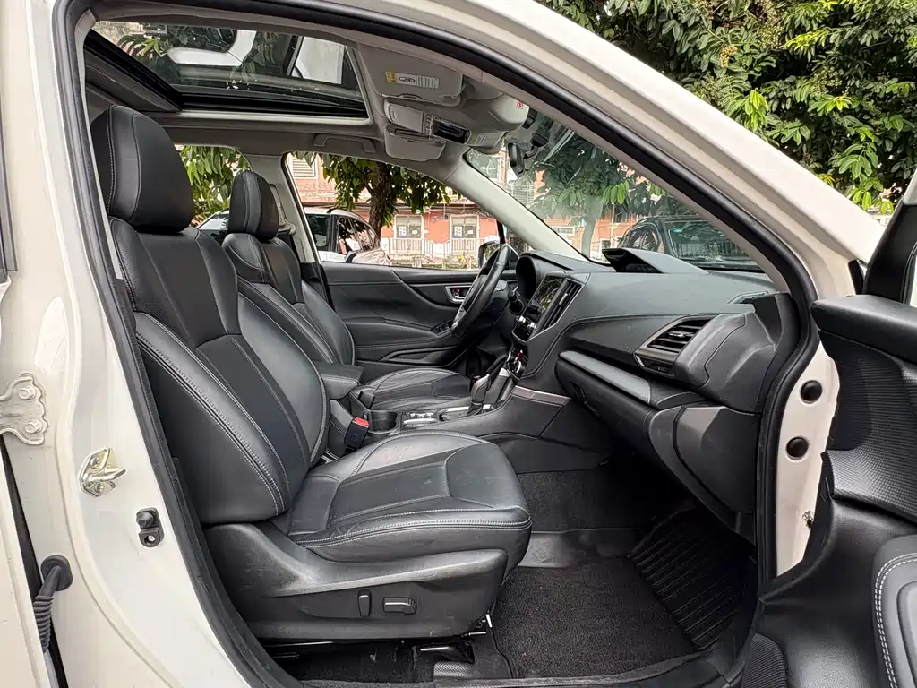 Subaru Forester 2021 — фото 11