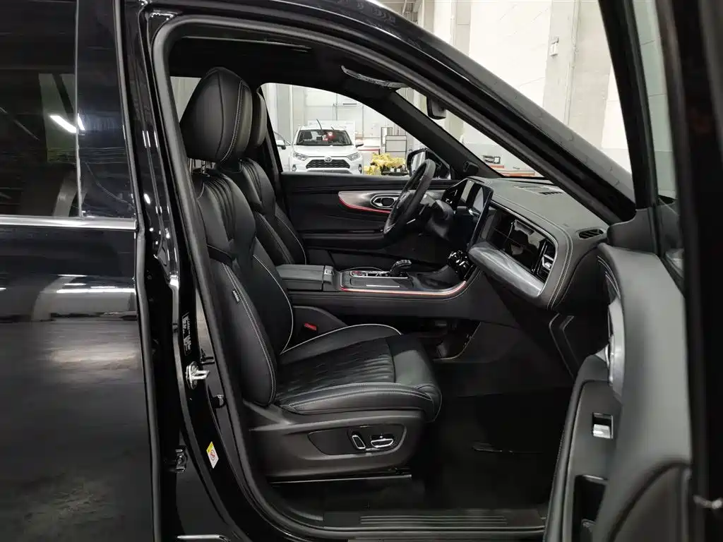 GAC Motor Trumpchi GS8 2023 — фото 23