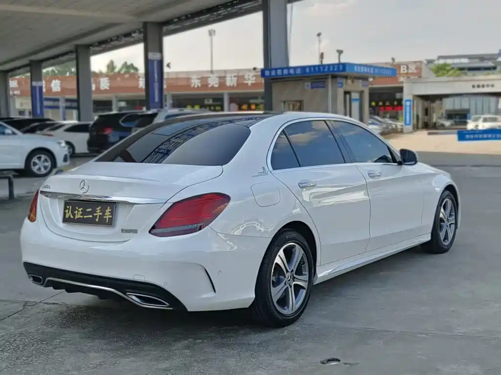 Mercedes-Benz C-Class 2020 — фото 6