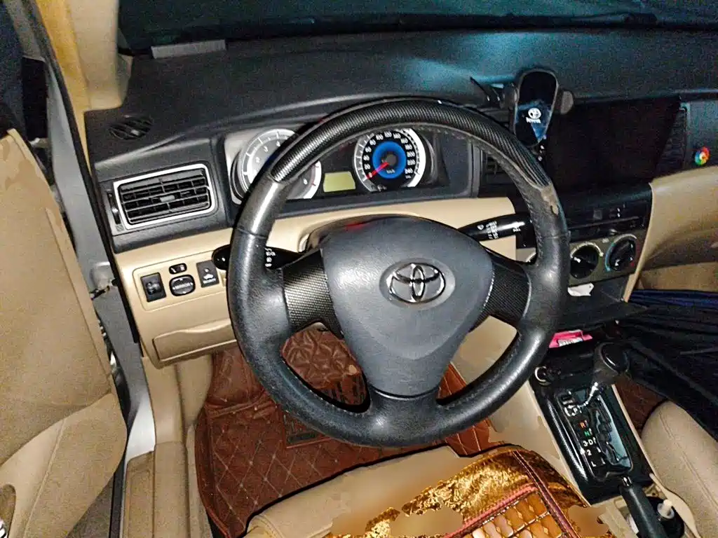 Toyota Corolla 2015 — фото 11