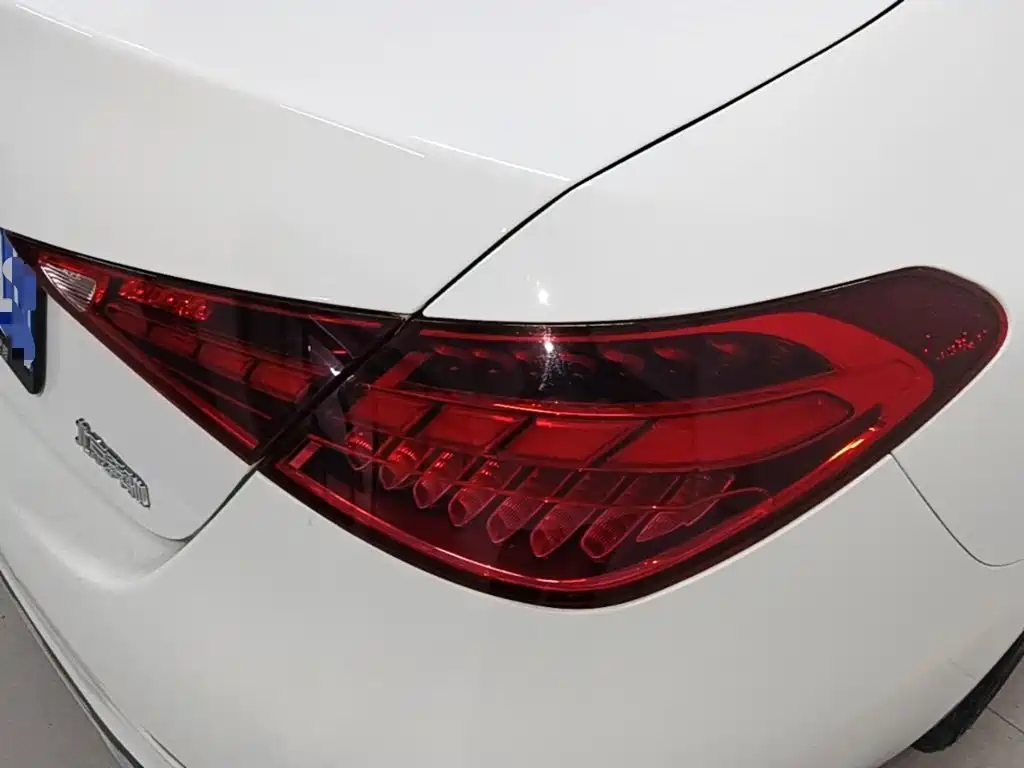 Mercedes-Benz C-Class 2023 — фото 8