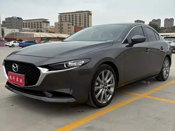 Mazda 3 Axela 2025