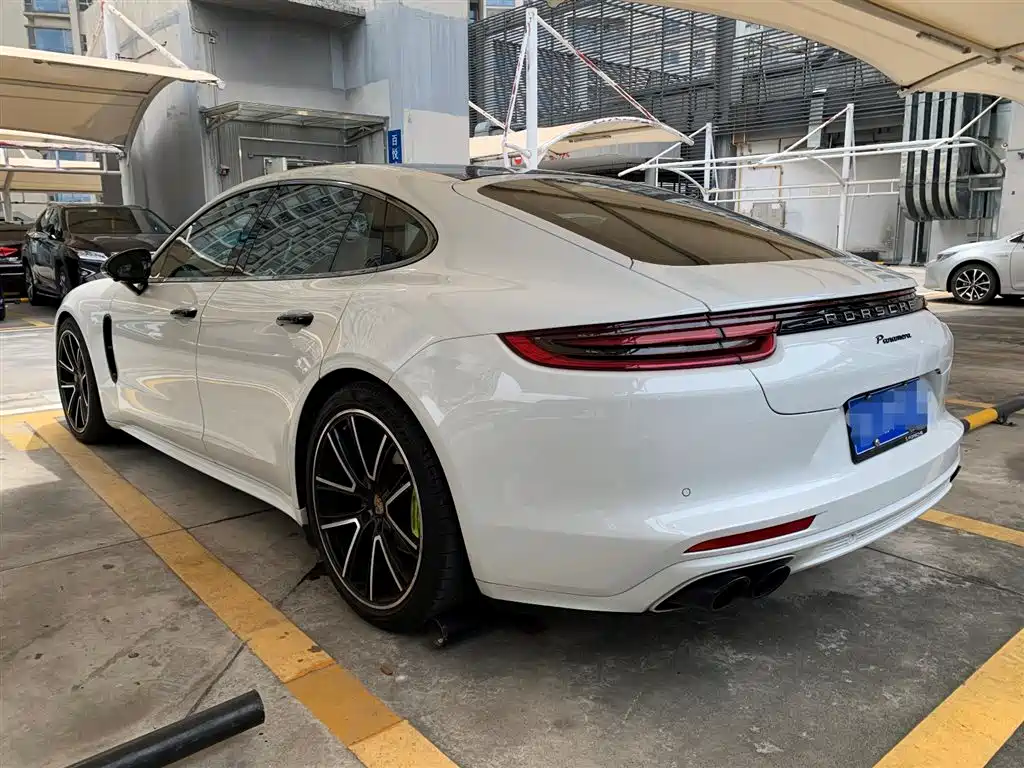 Porsche Panamera 2019 — фото 4