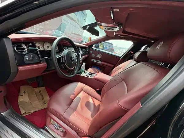 Rolls-Royce Ghost 2010