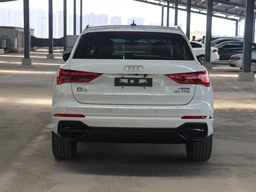 Audi Q3 2023