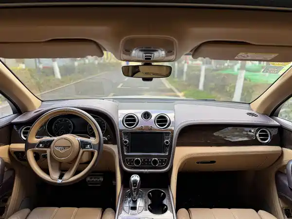 Bentley Bentayga 2016