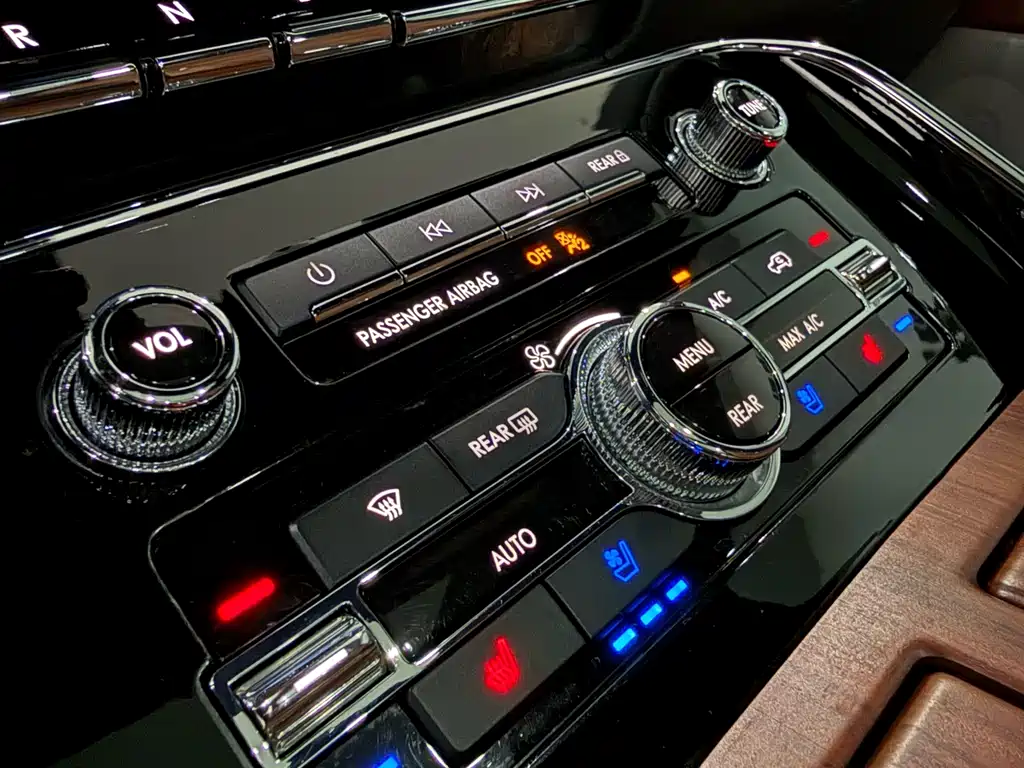 Lincoln Navigator 2021 — фото 23