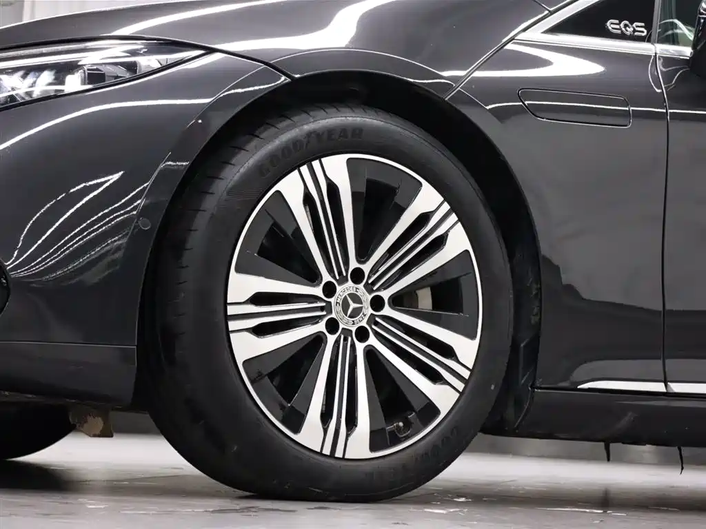 Mercedes-Benz EQS 2023 — фото 34