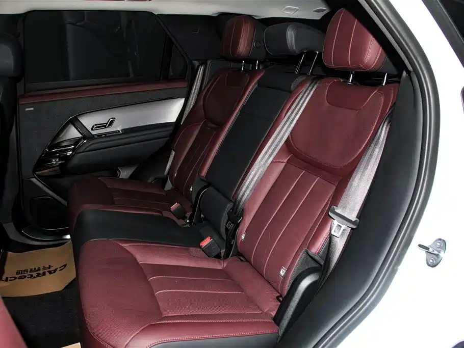 Land Rover Sport 2023 — фото 20