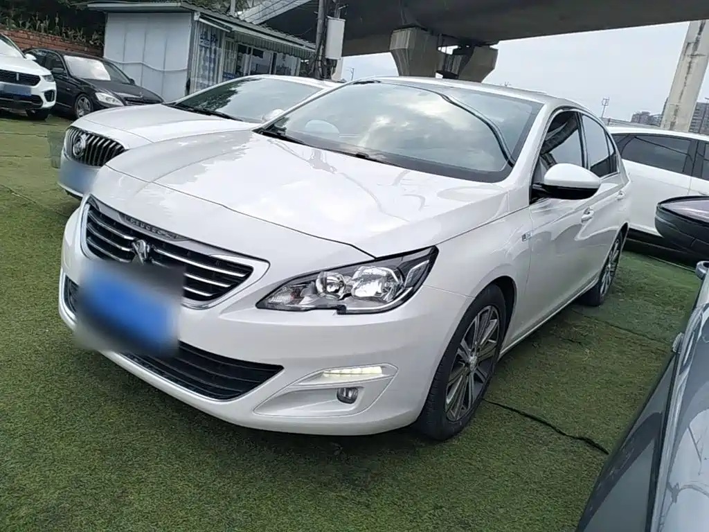 Peugeot 408 2015