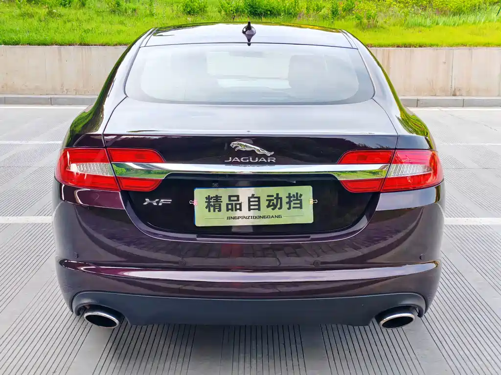 Jaguar XF 2015 — фото 7