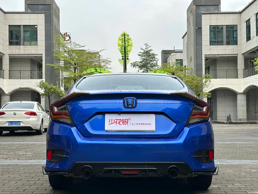 Honda Civic 2017 — фото 8