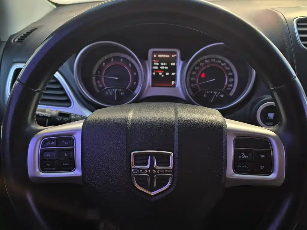 Dodge Journey 2014 — фото 9