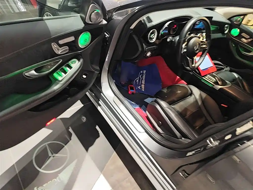 Mercedes-Benz C-Class 2019 — фото 16