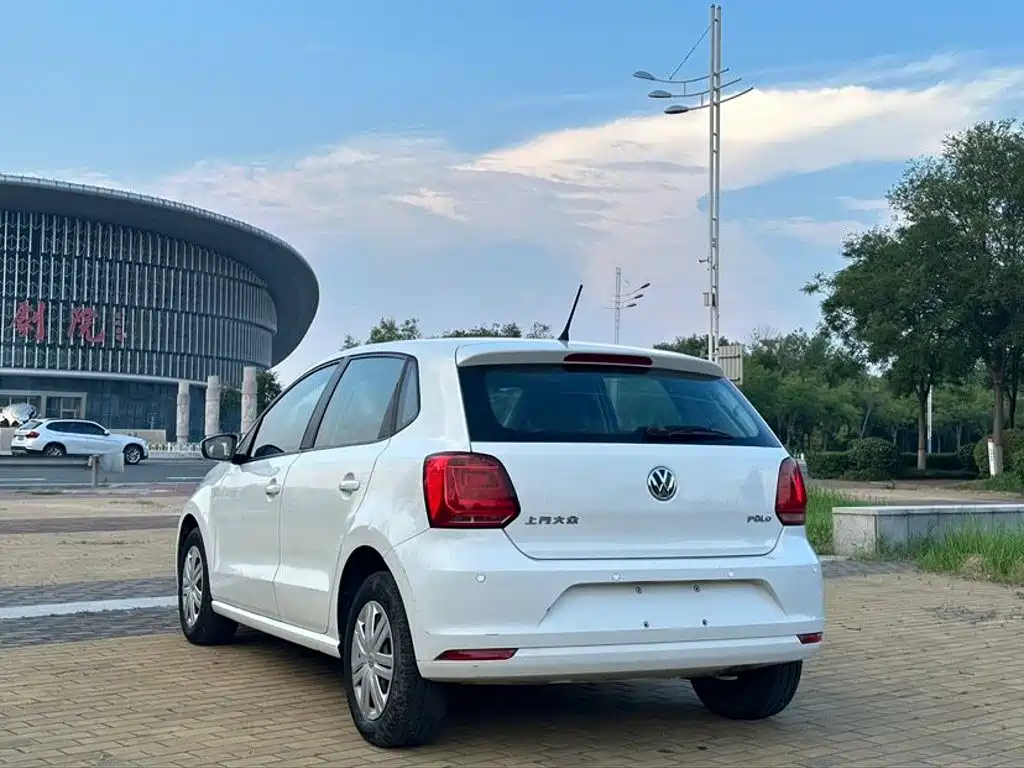 Volkswagen Polo 2016