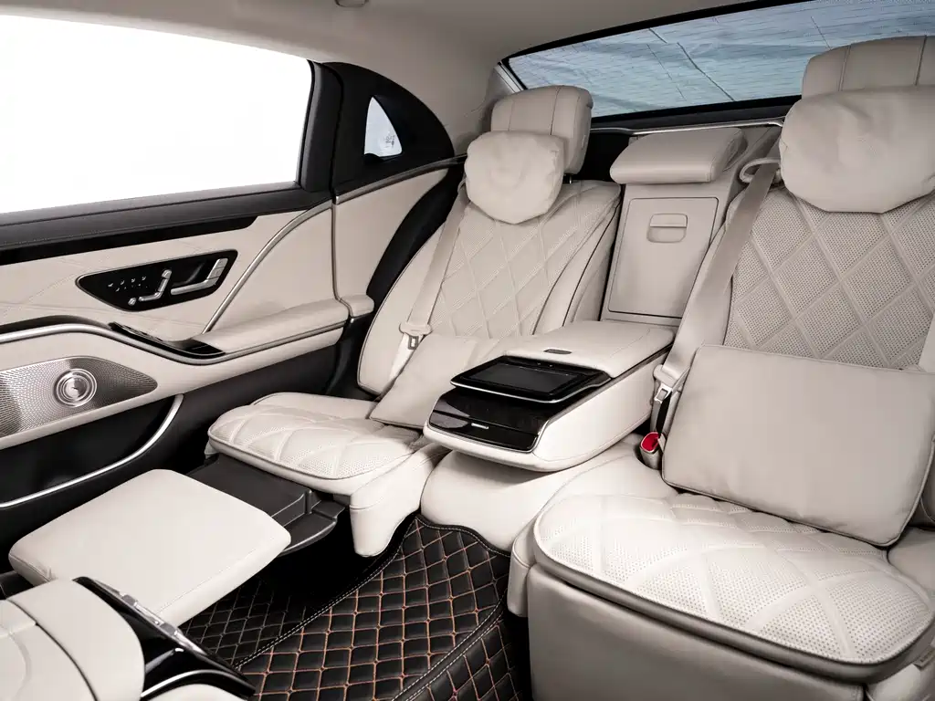 Mercedes-Benz S-Class 2025 — фото 32