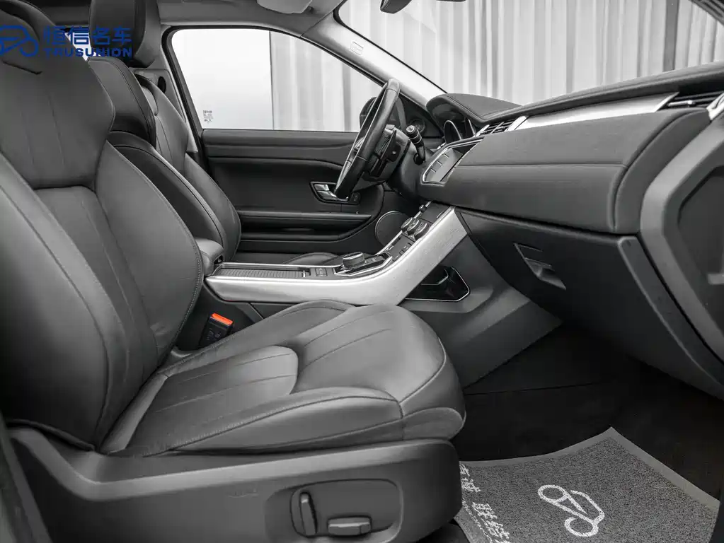 Land Rover Evoque 2019 — фото 14